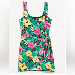 NWT!! Side tie Swim Dress